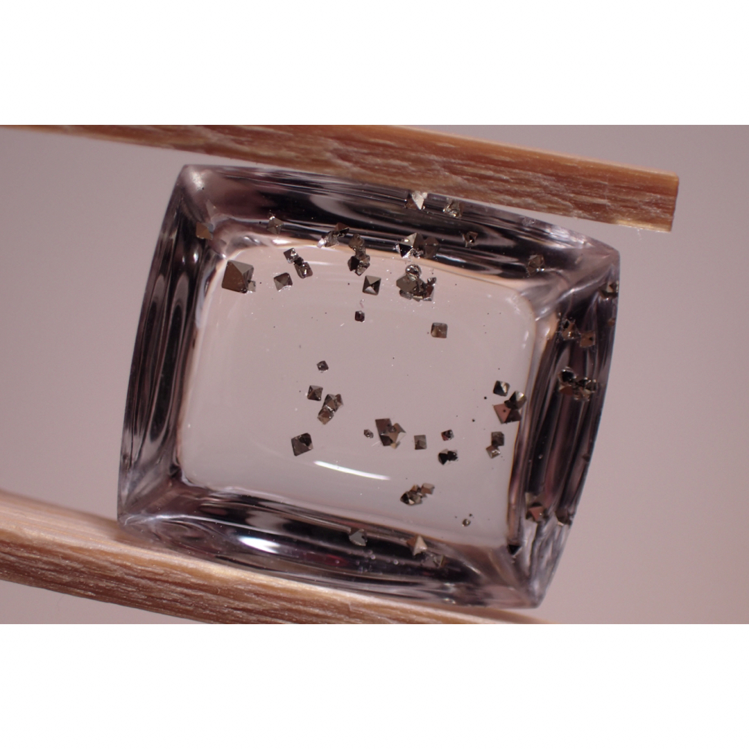 パイライトインクォーツ 9.914ct シュガーローフ? パイライトインクォーツ 9.914ct シュガーローフ?