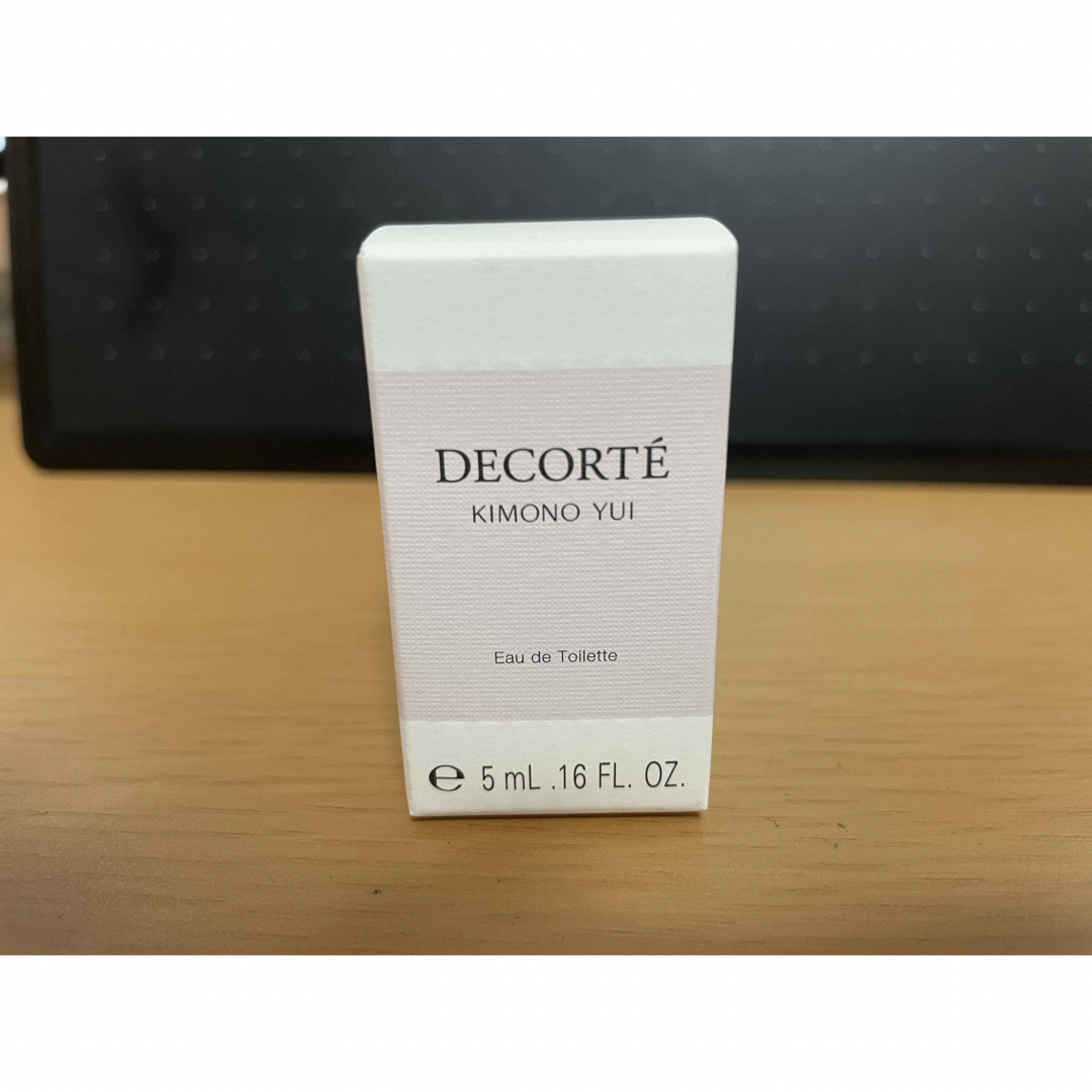 COSME DECORTE(コスメデコルテ)のコスメデコルテ キモノ ユイ オードトワレ 5ml コスメ/美容の香水(香水(女性用))の商品写真