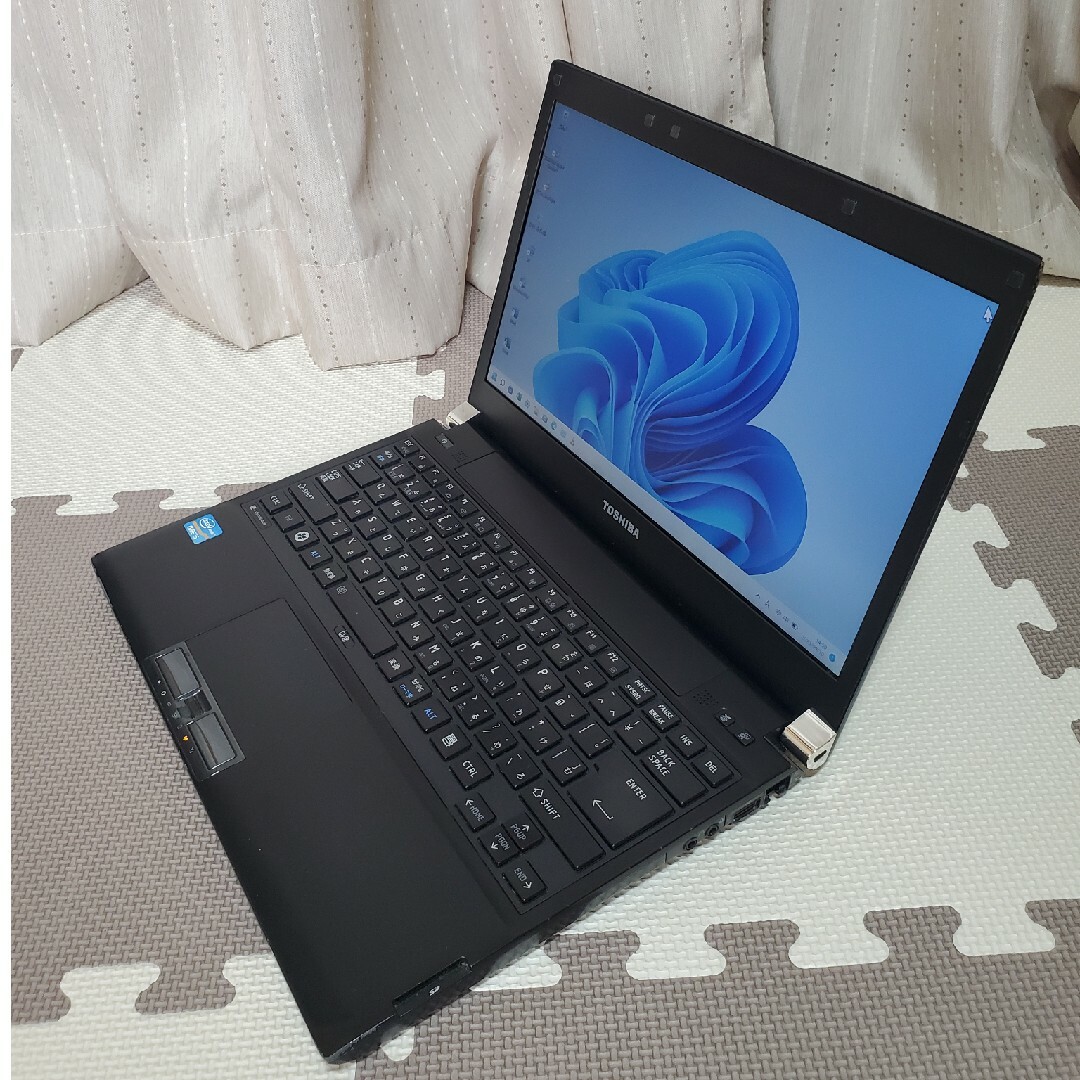 東芝 - 高速SSD256GB搭載！Office入り！ dynabook ノートパソコンの+