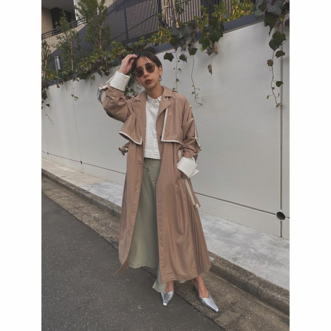 ROLL-UP SLEEVE PLEATS TRENCH COAT