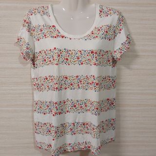 ユニクロ(UNIQLO)のユニクロ☆UT LIBERTY リバティー＊ボーダーT 花柄 白 レディースXL(Tシャツ(半袖/袖なし))