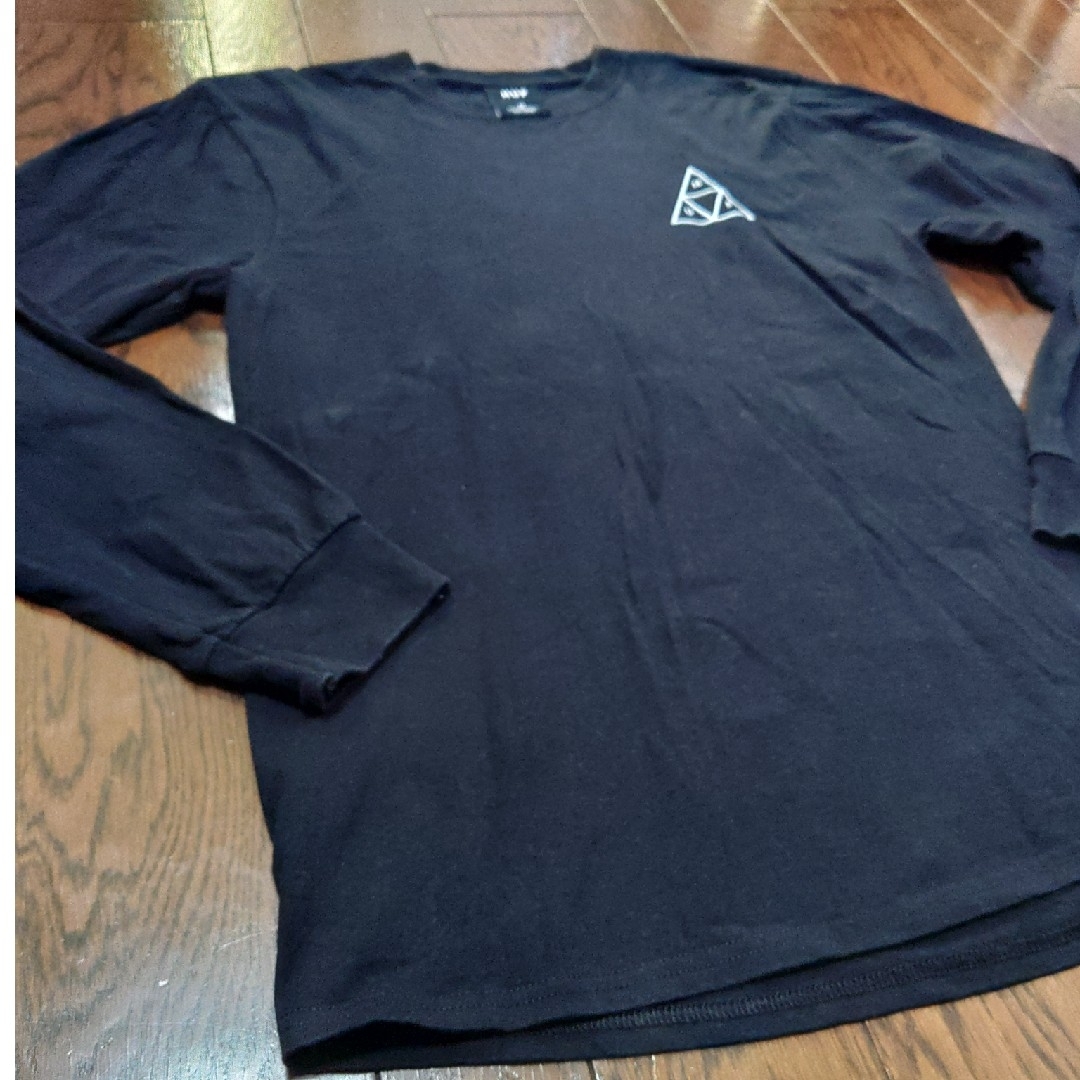 HUF(ハフ)のHUF Supreme　トライアングルロゴ　ロンT　長袖　M　黒 メンズのトップス(Tシャツ/カットソー(七分/長袖))の商品写真