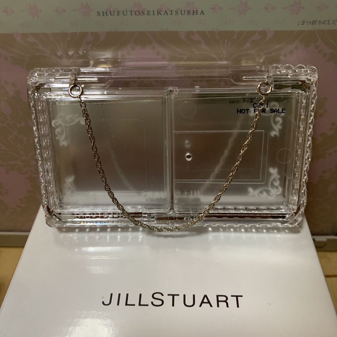 JILLSTUART(ジルスチュアート)のジルスチュアート　パウダーファンデーションコンパクトケース限定品 コスメ/美容のベースメイク/化粧品(ファンデーション)の商品写真