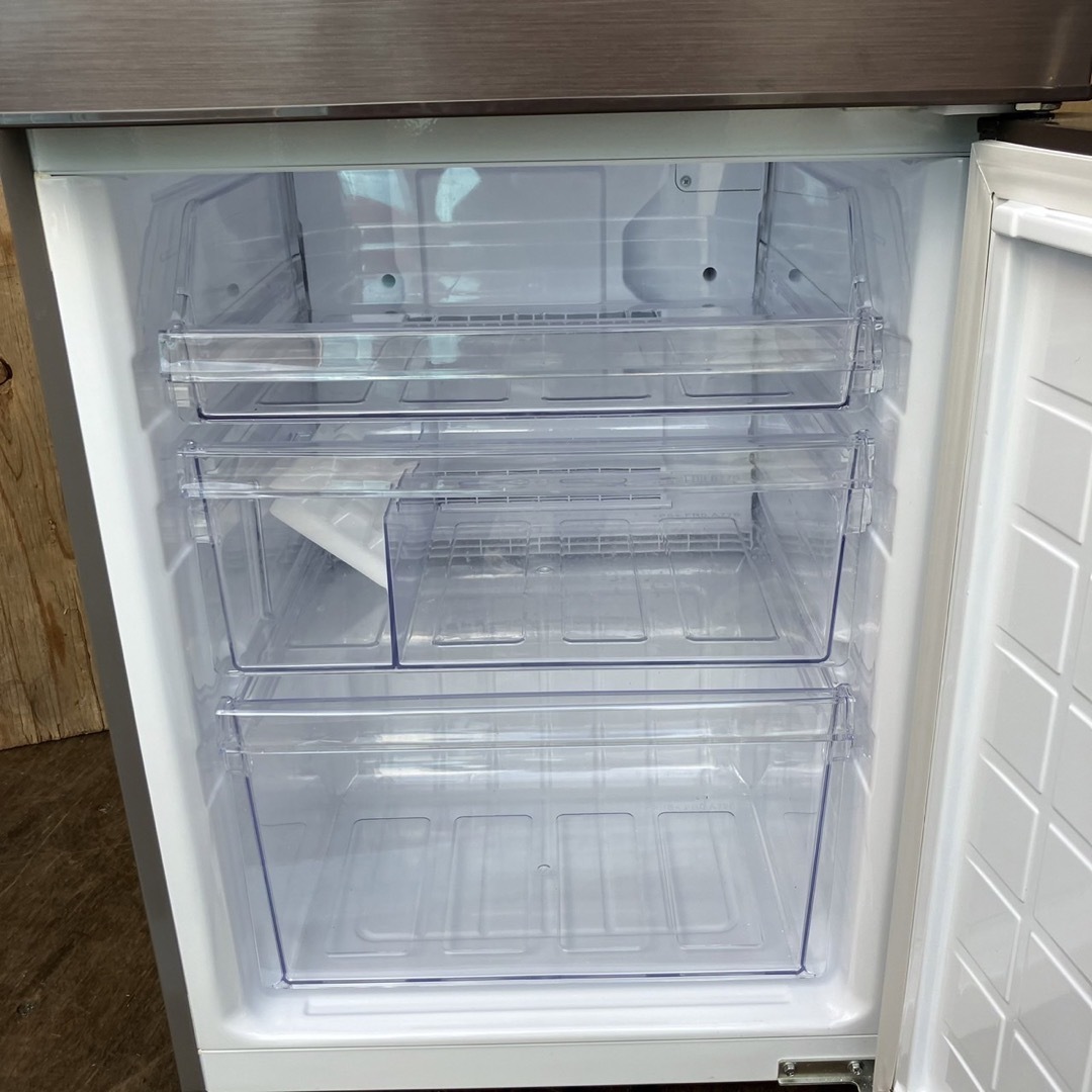 604A 冷蔵庫 小型 大型 一人暮らし 200L強 300L弱 大きめの2ドア-