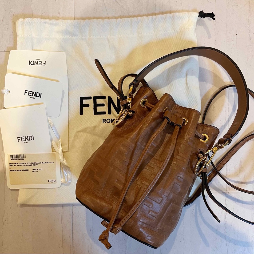 FENDI モントレゾール