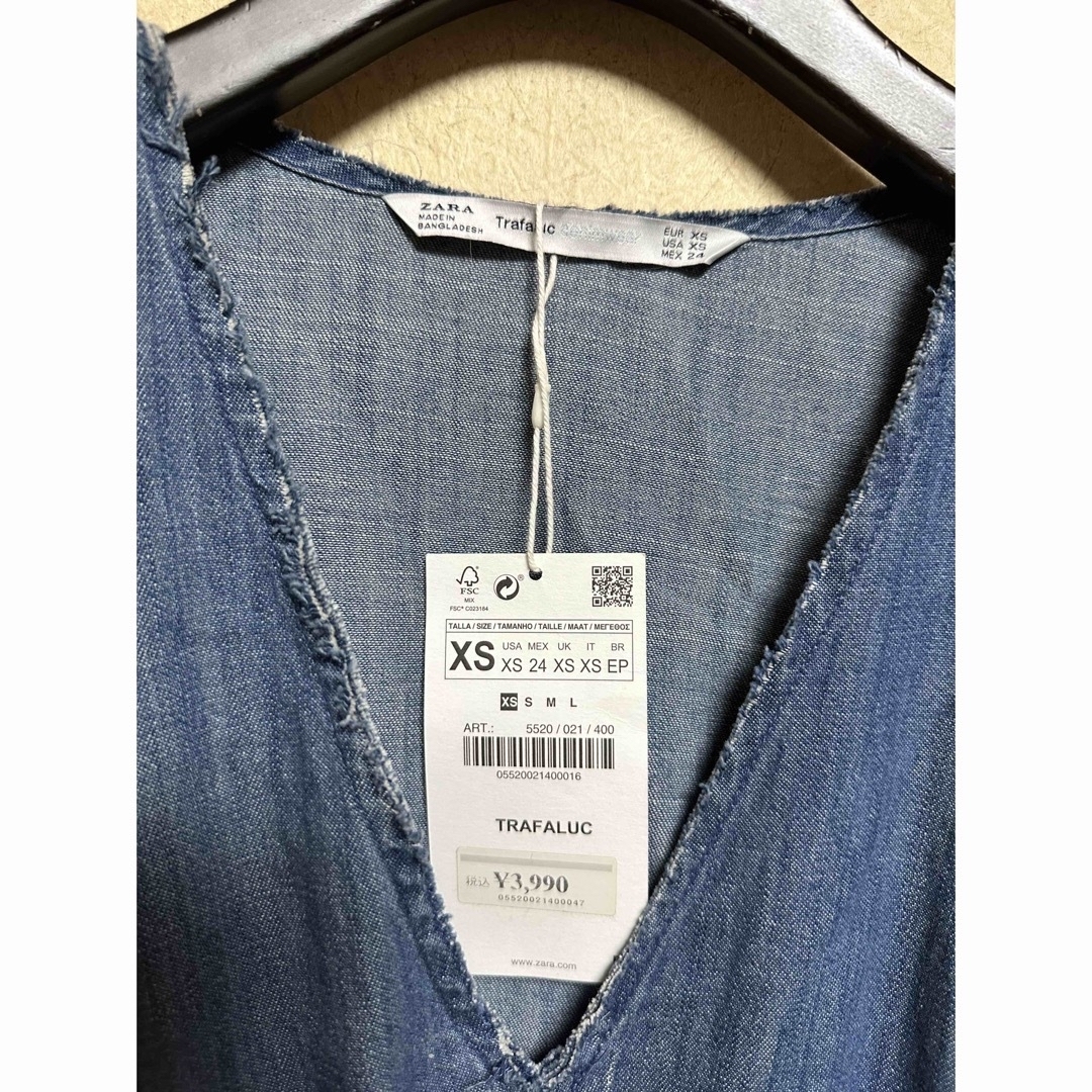 ZARA(ザラ)のタグ付き デニムトップス  レディースのトップス(カットソー(半袖/袖なし))の商品写真