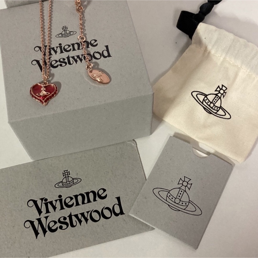 Vivienne Westwood(ヴィヴィアンウエストウッド)のヴィヴィアンウエストウッドVivienne Westwoodハートネックレス レディースのアクセサリー(ネックレス)の商品写真