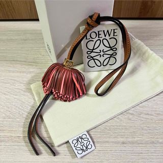 ロエベ(LOEWE)の美品★ ロエベ ベル タッセルチャーム バッグチャーム(キーホルダー)