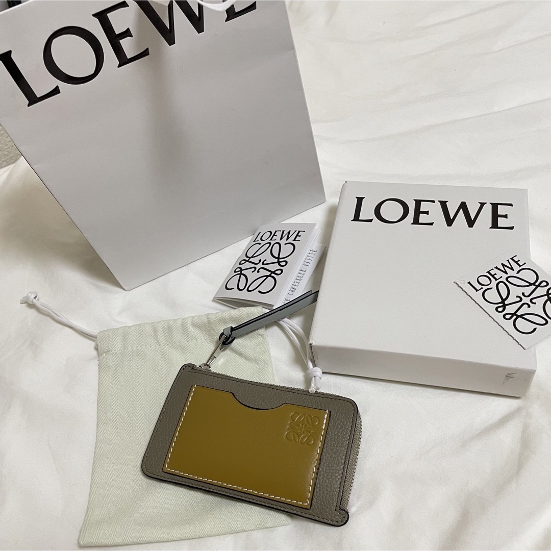 美品 LOEWE コインカードホルダー ミニ財布-