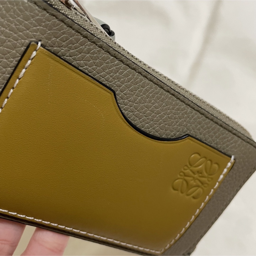 美品 LOEWE コインカードホルダー ミニ財布-