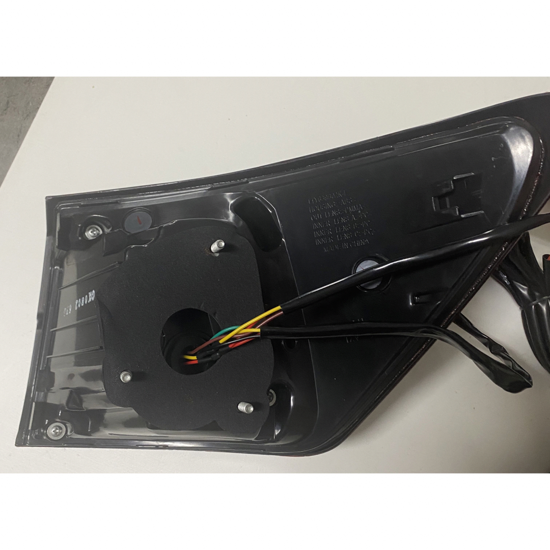 トヨタ レクサスIS20系 テールランプLED流れるウインカーレッドタイプ