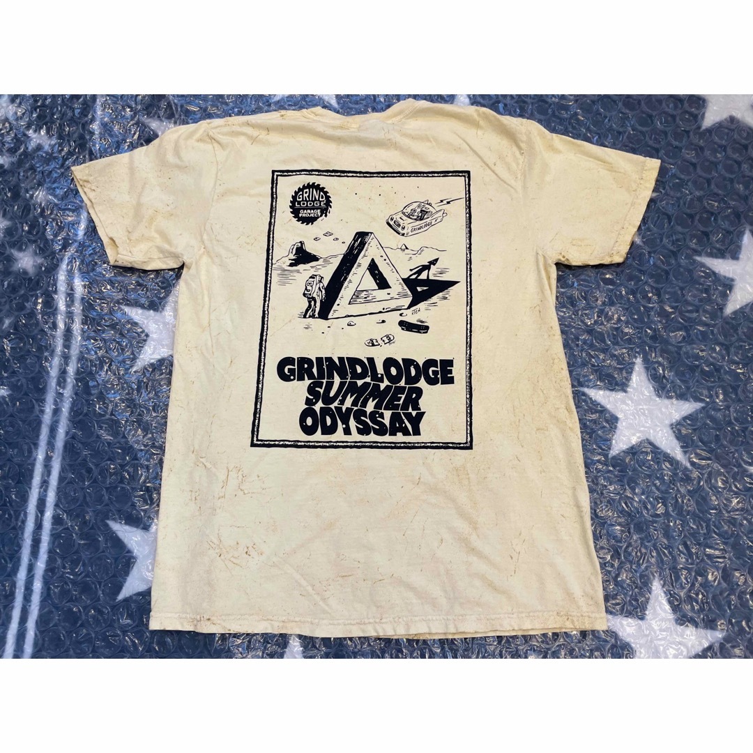 GRIND LODGE SUMMER ODYSSAY Tシャツ メンズのトップス(Tシャツ/カットソー(半袖/袖なし))の商品写真