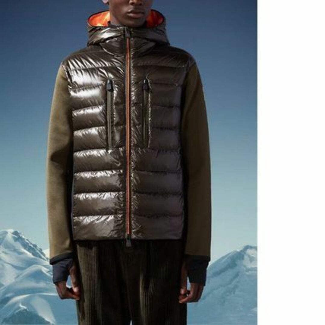 MONCLER(モンクレール)の●新品/正規品● MONCLER パッド入 パーカー カーディガン メンズのトップス(カーディガン)の商品写真