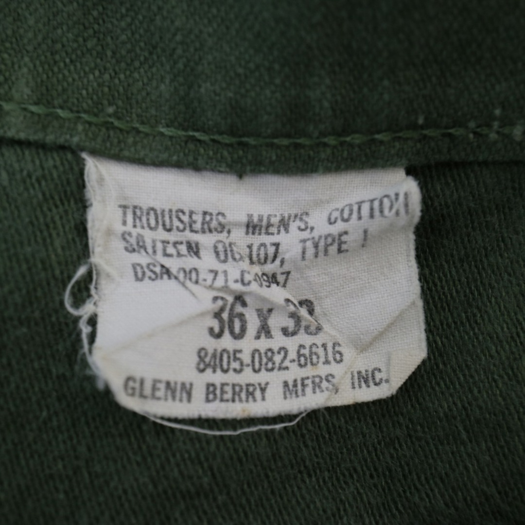 70年代  米軍実物 U.S.ARMY ベイカーパンツ ミリタリー 戦闘服 コットンサテン オリーブグリーン (メンズ 36X33) 中古 古着 N8467 メンズのパンツ(その他)の商品写真