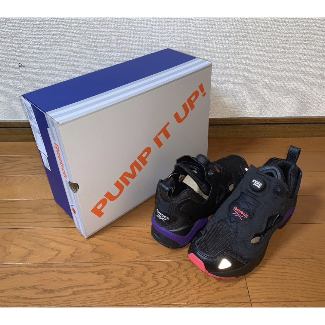 Reebok(リーボック)の24.5cm 新品 REEBOK INSTA PUMP FURY 95 黒 og レディースの靴/シューズ(スニーカー)の商品写真