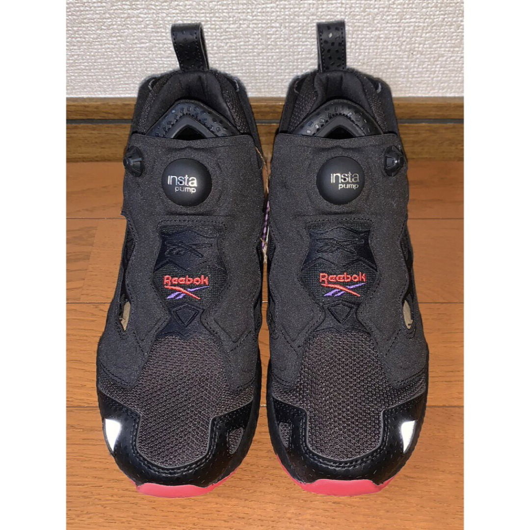 Reebok(リーボック)の24.5cm 新品 REEBOK INSTA PUMP FURY 95 黒 og レディースの靴/シューズ(スニーカー)の商品写真