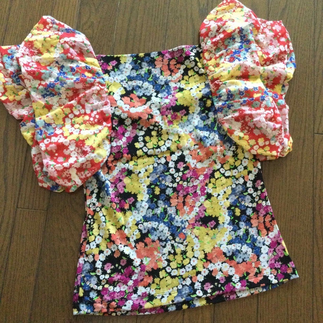 VIVIENNE TAM CIRCLE FLOWER トップス   サイズ　38 6