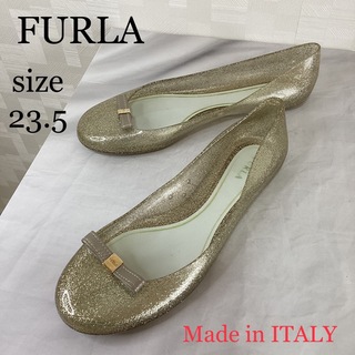 フルラ 靴/シューズの通販 700点以上 | Furlaのレディースを買うならラクマ