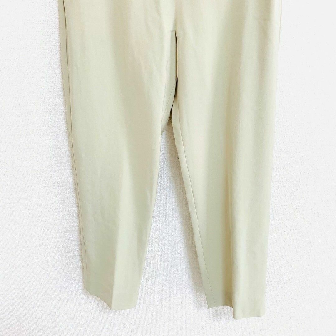 【新品同様】ADAM ET ROPE ホワイトパンツ 綺麗め 【新品同様】ADAM ET ROPE ホワイトパンツ 綺麗め