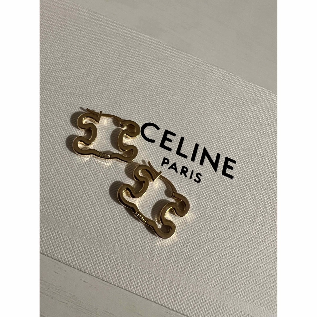 CELINE - CELINE ラージ フープ ピアス トリオンフの通販 by CELINE - CELINE ラージ フープ ピアス トリオンフの通販 by