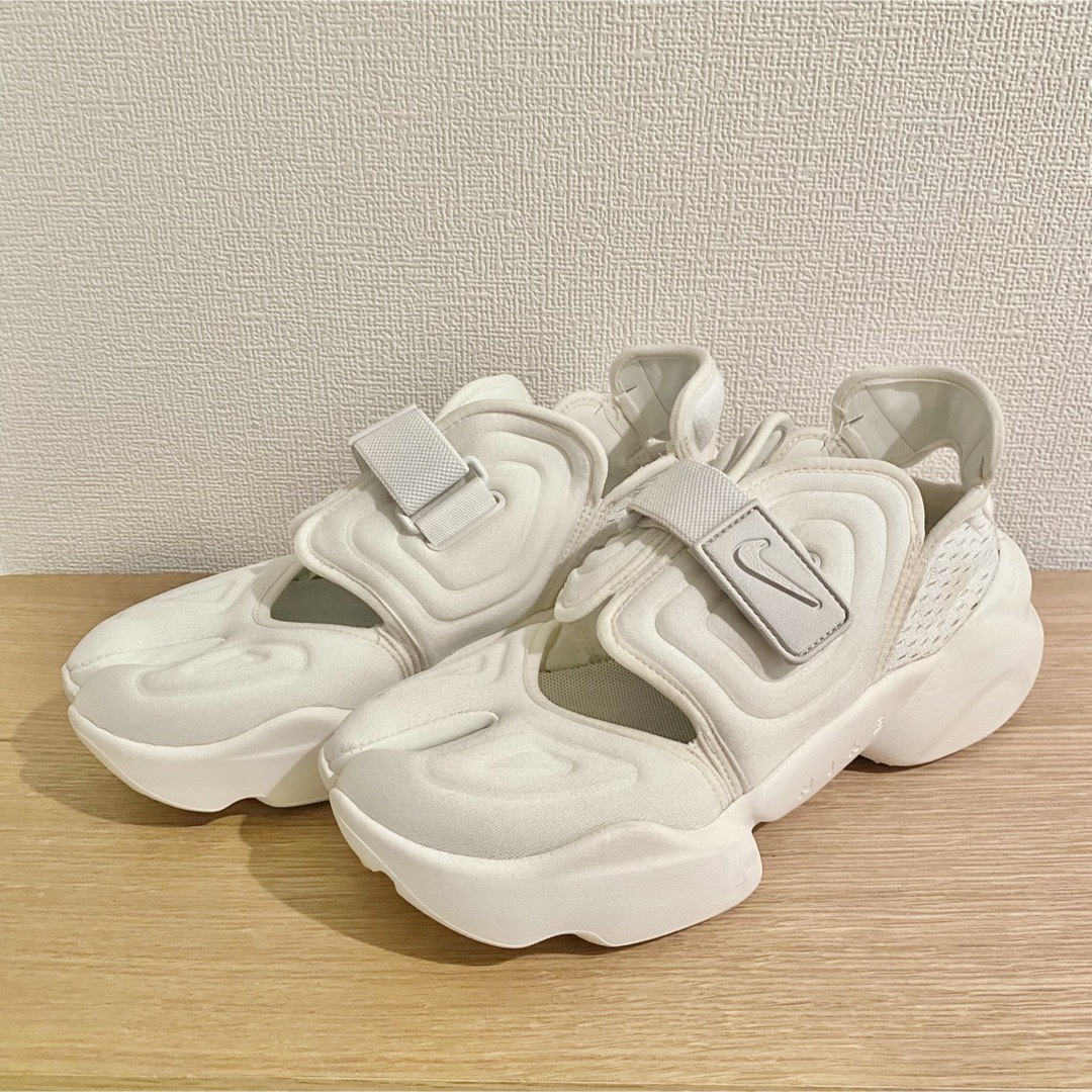 NIKE ナイキ AQUA RIFT アクアリフト 23.5 白 ホワイト 新品