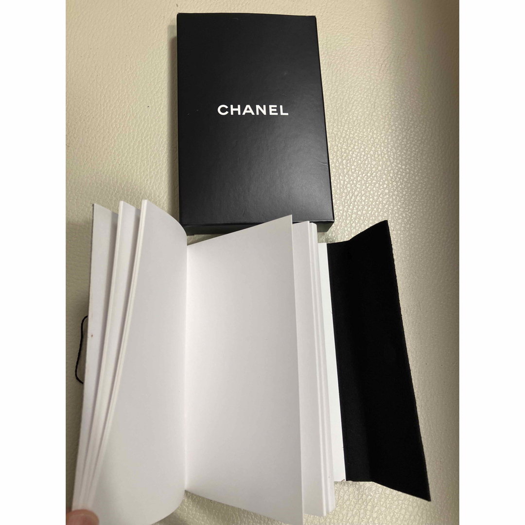 CHANEL(シャネル)のCHANEL ノベルティ　メモ帳 インテリア/住まい/日用品の文房具(ノート/メモ帳/ふせん)の商品写真