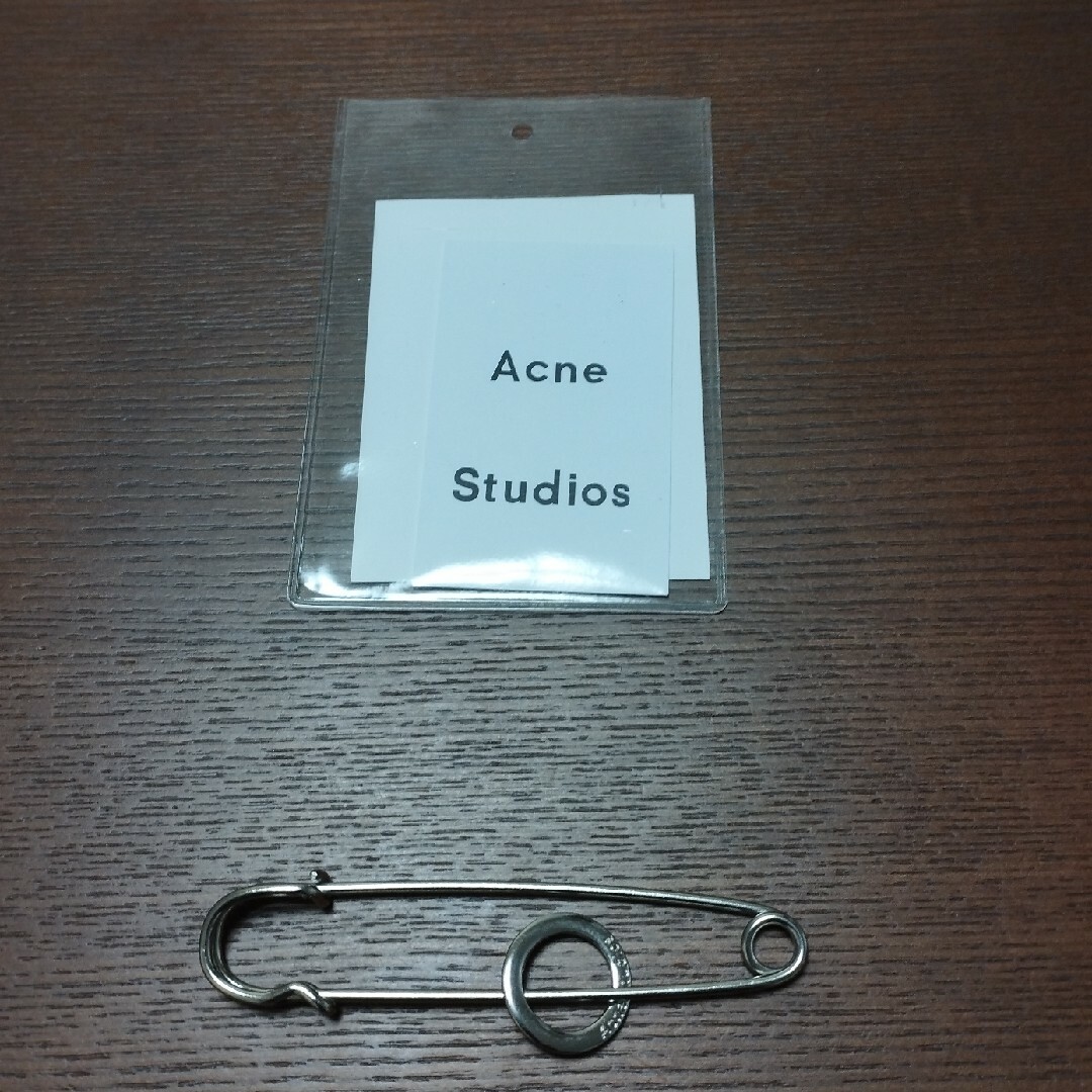 Acne Studios(アクネストゥディオズ)のAcne Studios アクネストゥディオズ　大判ストール レディースのファッション小物(マフラー/ショール)の商品写真