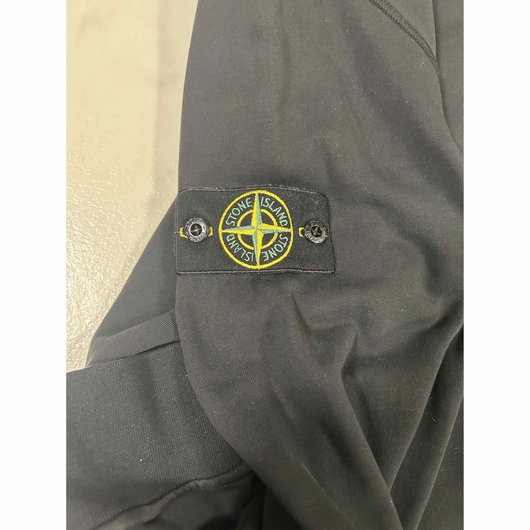 stone island パーカー