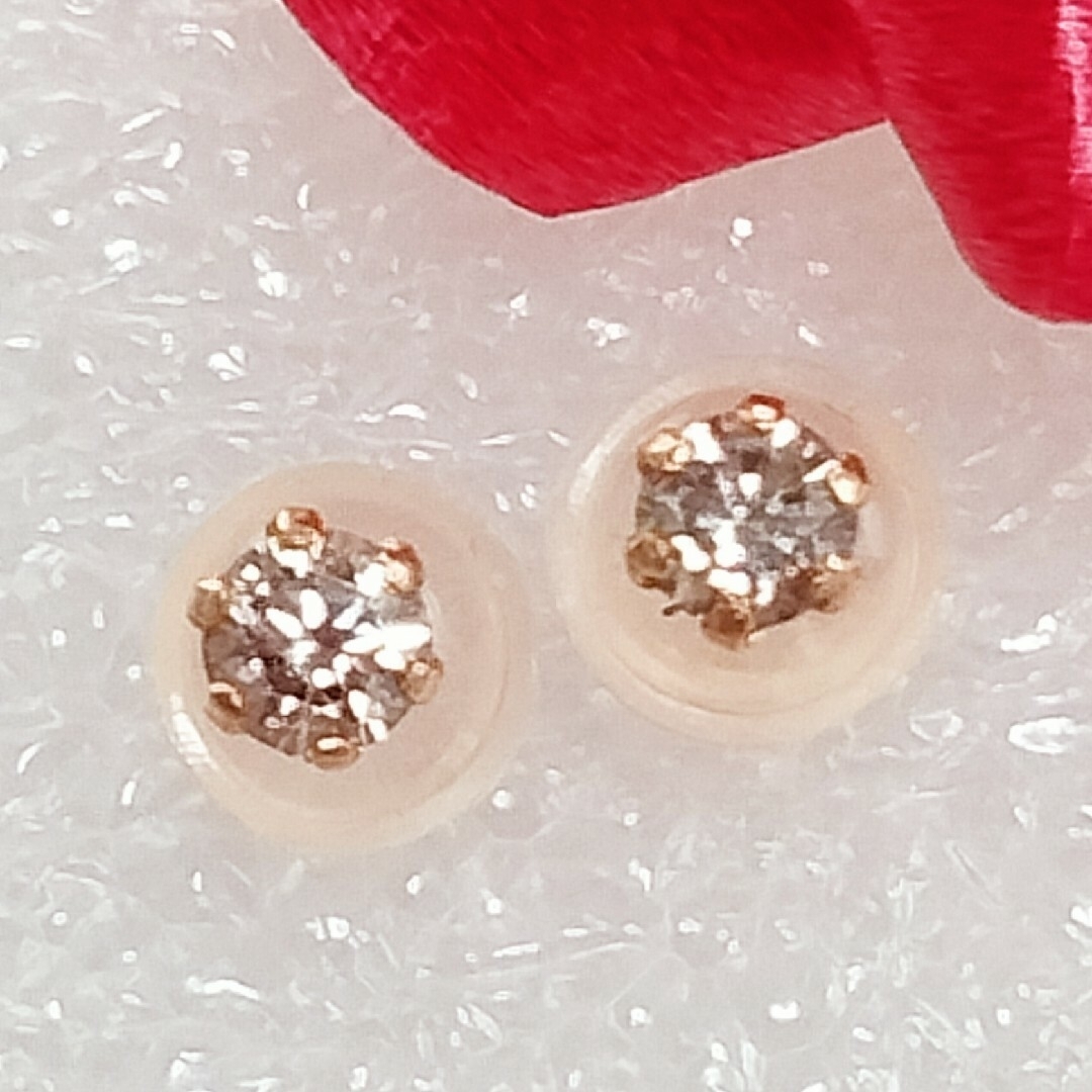 新品k18ピンクゴールド天然ピンクダイヤモンド????ピアス　計0.14CT