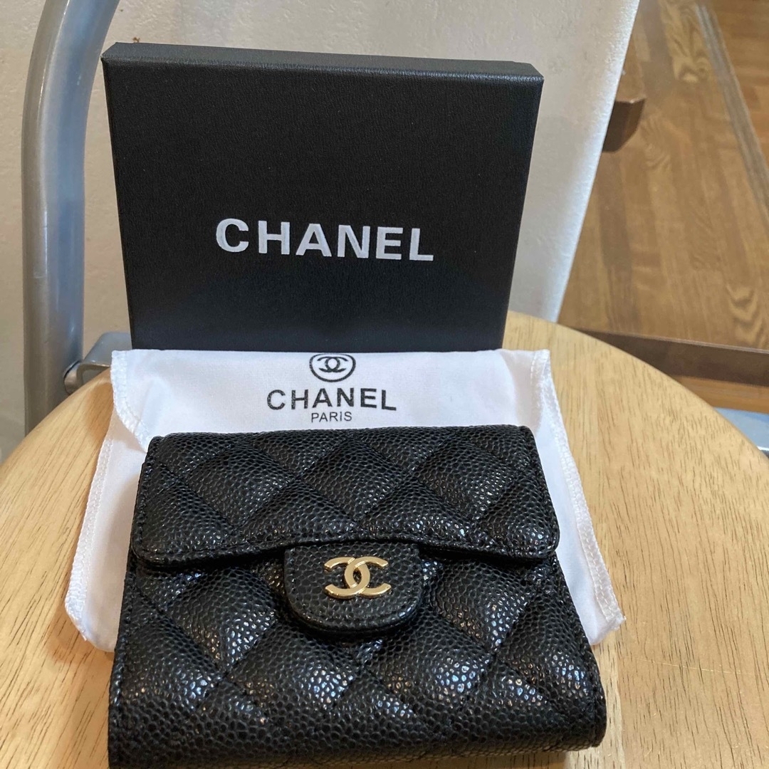 ☆連休最終日限定セール☆ CHANEL  三つ折り財布