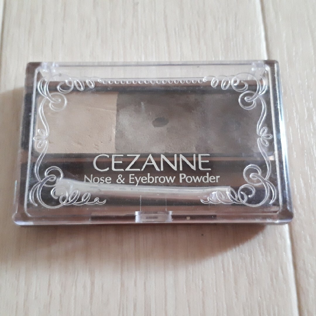 CEZANNE（セザンヌ化粧品）(セザンヌケショウヒン)のセザンヌ ノーズ＆アイブロウパウダー 03 オリーブ(3g) コスメ/美容のベースメイク/化粧品(アイブロウペンシル)の商品写真