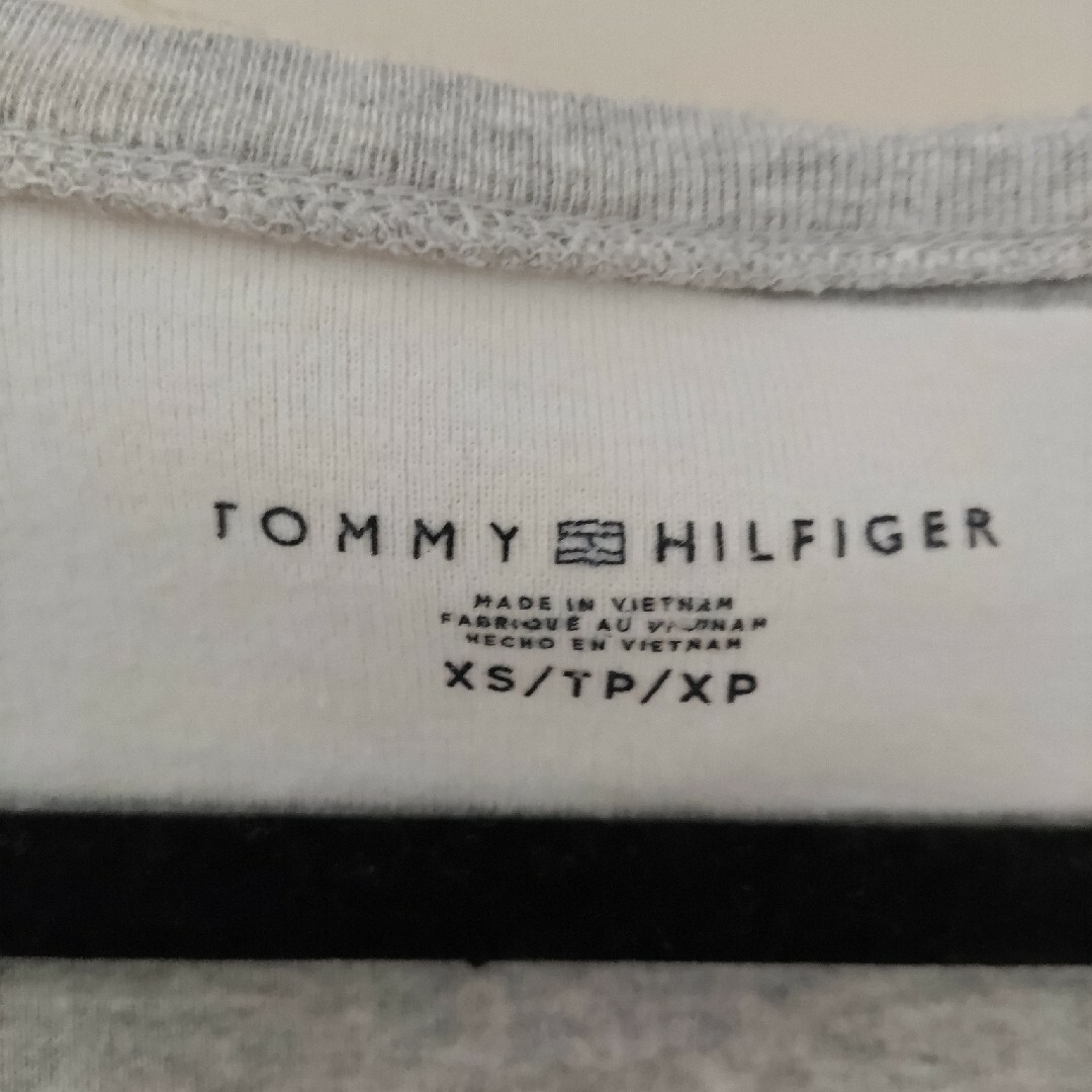 TOMMY HILFIGER(トミーヒルフィガー)のトミーフィルフィガーTOMMY HILFIGERTシャツ レディースのトップス(Tシャツ(半袖/袖なし))の商品写真