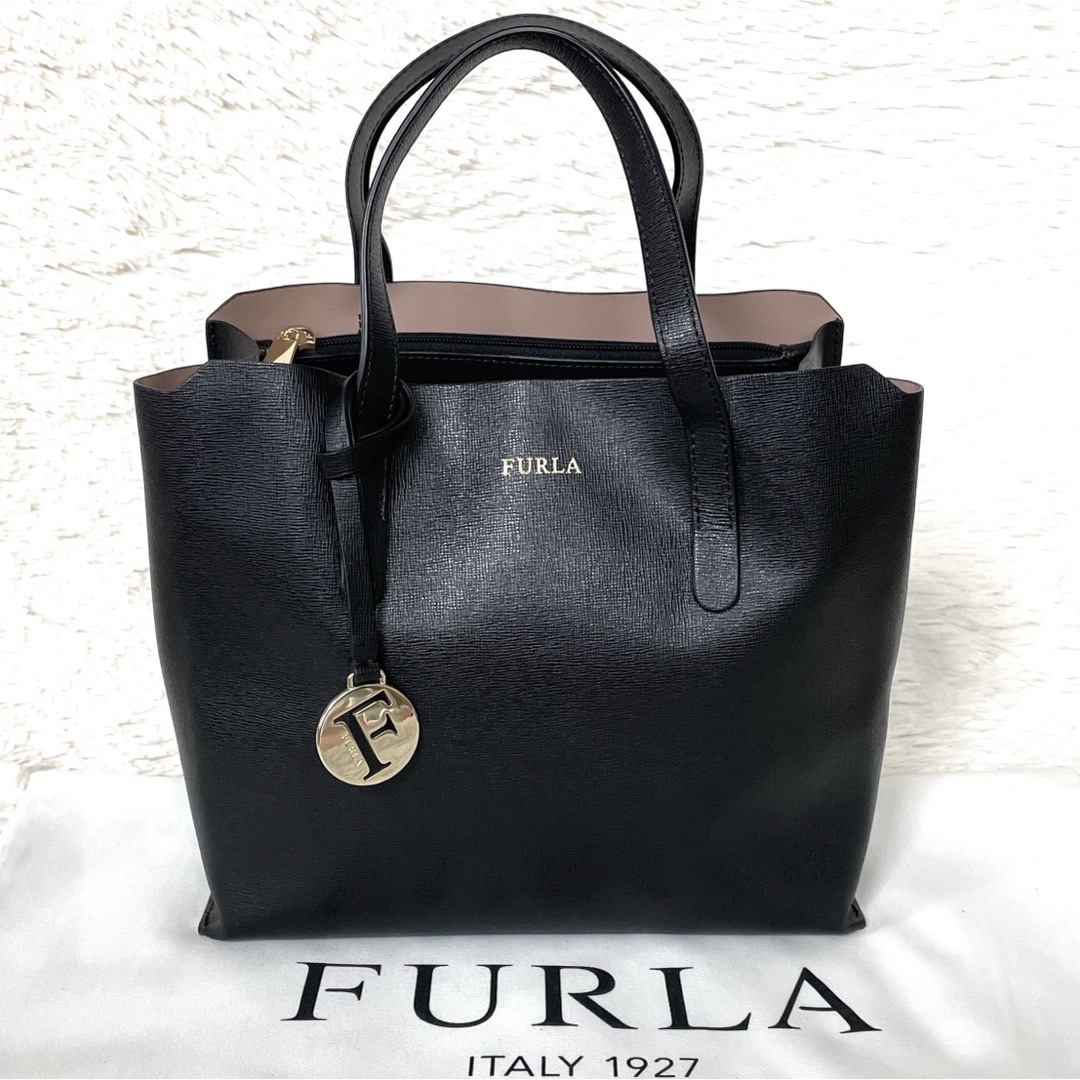 FURLA フルラ サリー トートバッグ ブラック 黒 チャーム