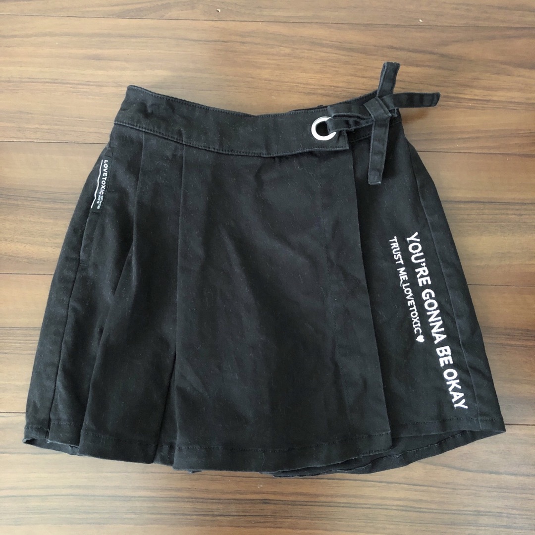 ラブトキシック　巻きスカート風ロゴ刺繍ショートパンツ　黒　150 | フリマアプリ ラクマ
