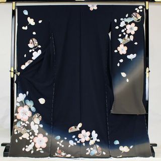 AA2209　夢や秘蔵collection　誂仕立付本振袖  手刺繍 黒古典柄(振袖)