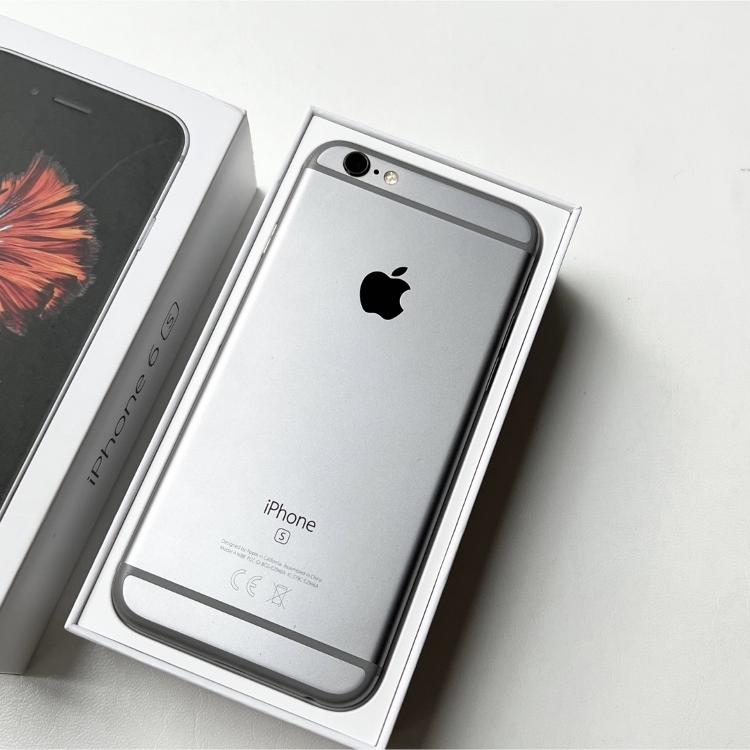 美品！iPhone 6s  Space Gray 128 GB SIMフリー