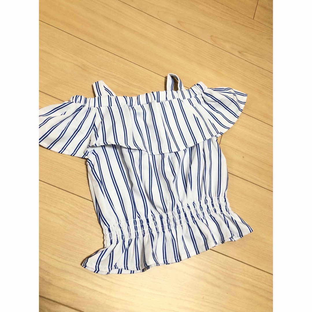 子供服　オフショルダートップス　ストライプ キッズ/ベビー/マタニティのキッズ服女の子用(90cm~)(Tシャツ/カットソー)の商品写真