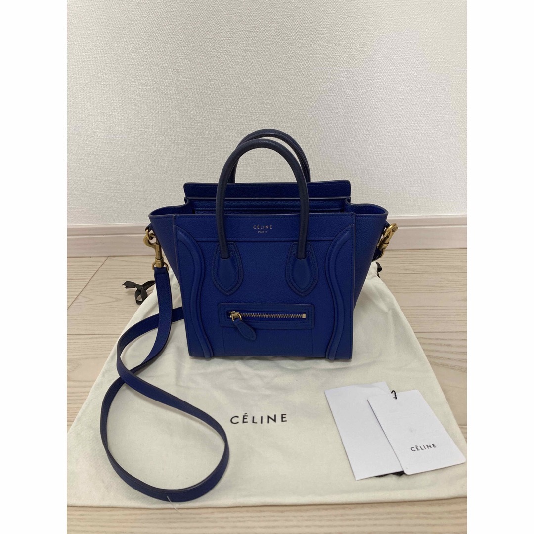 celine(セリーヌ)の１２月７日〜９日は発送不可　celine ラゲージ　ナノサイズ　コバルト レディースのバッグ(ハンドバッグ)の商品写真