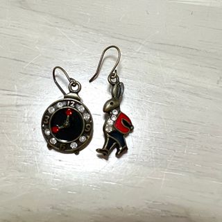 ピアス(ピアス)