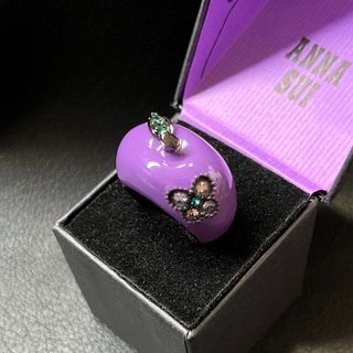 アナスイ(ANNA SUI)のANNA SUI アナスイ　パープルリンゴ　リング　指輪(リング(指輪))