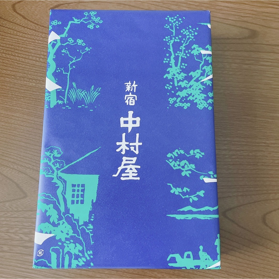 新宿中村屋(シンジュクナカムラヤ)の新宿中村屋　月の菓　10個入 食品/飲料/酒の食品(菓子/デザート)の商品写真