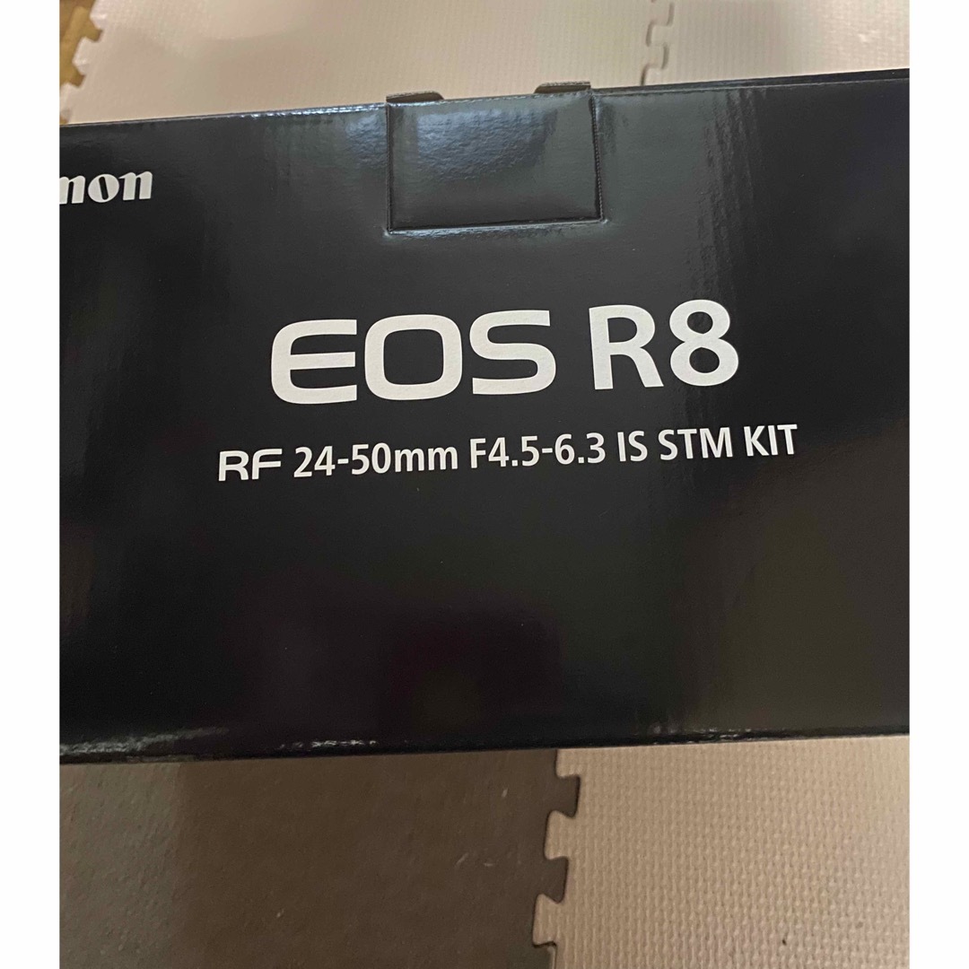Canon EOS R8 ボディ 未使用新品
