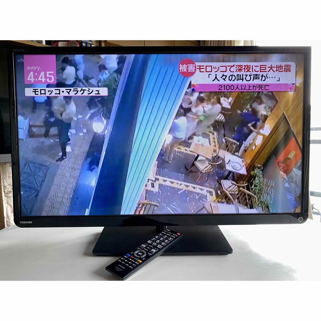 東芝(トウシバ)の32-16 東芝 32インチ 液晶テレビ REGZA 32S10 スマホ/家電/カメラのテレビ/映像機器(テレビ)の商品写真