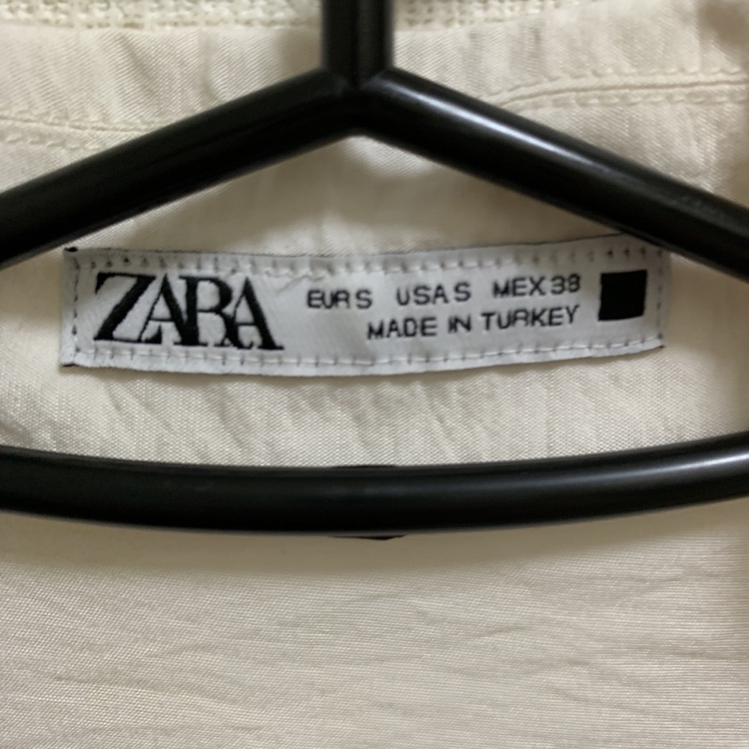 ZARA(ザラ)のレーヨンシャツ　ホワイト　白 メンズのトップス(シャツ)の商品写真