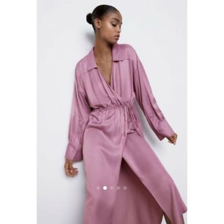 ザラ(ZARA)のZARA サテンテイストラップワンピース ペールピンク きれいめ セクシー S(ロングワンピース/マキシワンピース)