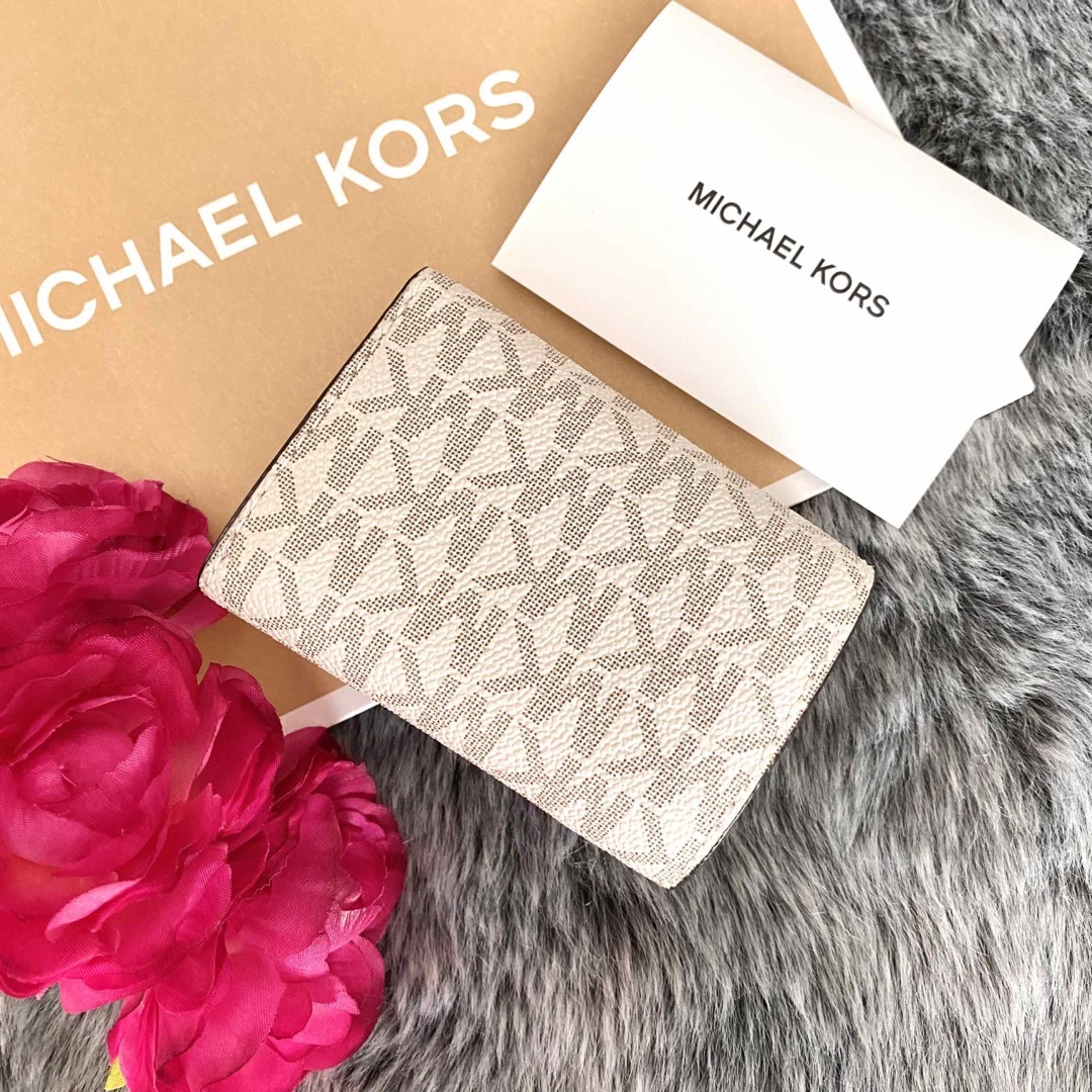 新品☆MICHAEL KORS イエロー シグネチャー  レザー 折り財布