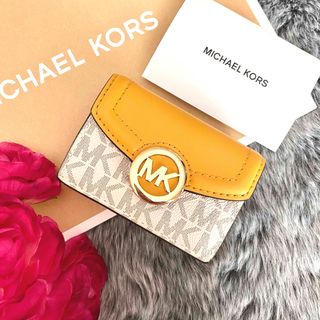 マイケルコース(Michael Kors)の新品☆MICHAEL KORS イエロー シグネチャー レザー 折り財布(財布)