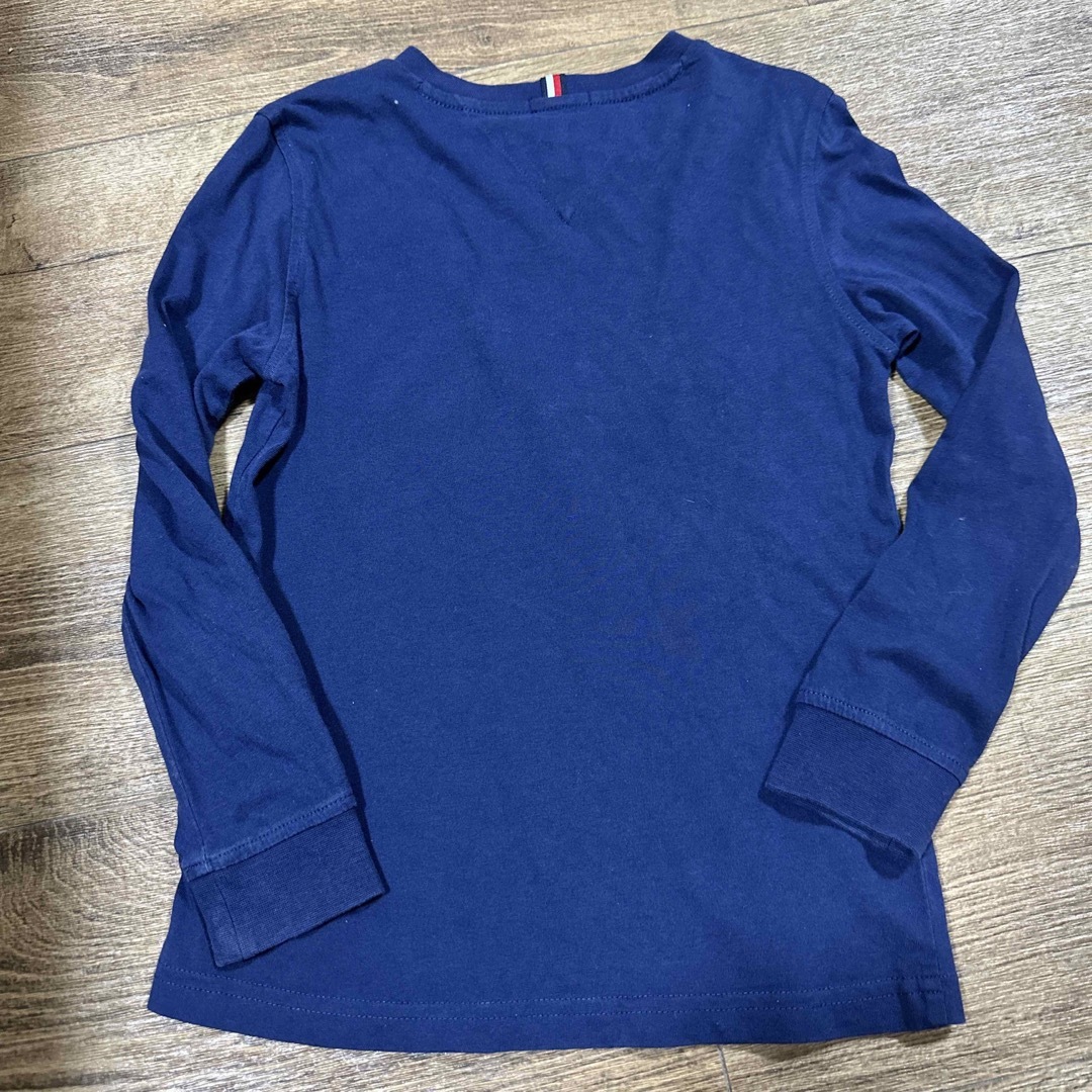 TOMMY HILFIGER(トミーヒルフィガー)のトミーフィルガー オーガニックコットン 長袖 Tシャツ ロンT 128cm 中古 キッズ/ベビー/マタニティのキッズ服男の子用(90cm~)(Tシャツ/カットソー)の商品写真