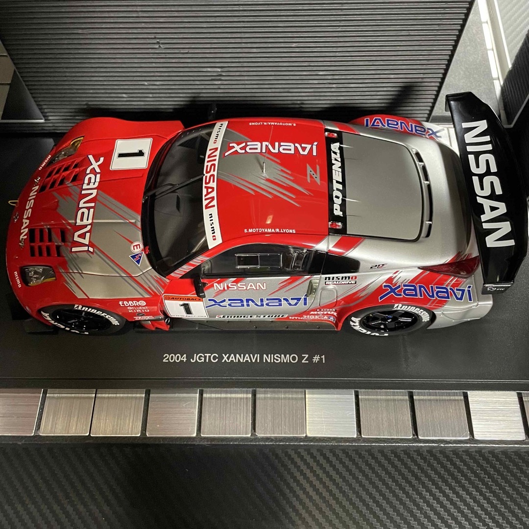 AUTOart - 未展示品 オートアート1/18 2004 JGTC XANAVI NISMO Zの通販