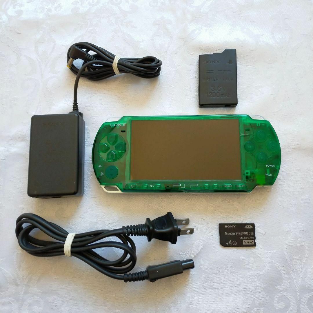 美品　PSP3000グリーン　付属品完備　すぐ遊べるセット